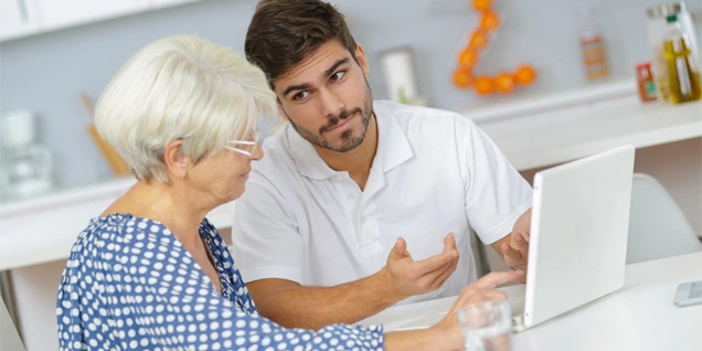 Colocation avec un senior : logement contre services ou chambre à louer ? chambre à louer logement contre service