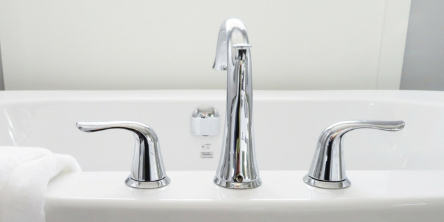 Location meublée : qui paie pour l'entretien et les réparations de la salle de bain ? locataire ou propriétaire qui paye les réparations de la salle de bain