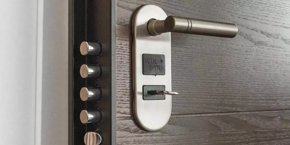 ¿Quién debe pagar los daños por robo en un alquiler? En un alquiler, quién tiene que ocuparse de pagar las reparaciones de un robo